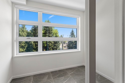 410-3264 Vanness Avenue, Vancouver, BC 