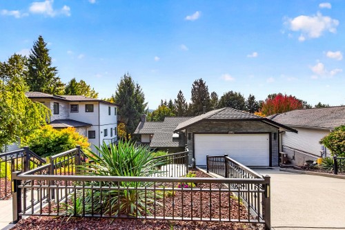 647 Thurston Close, Port Moody, BC 