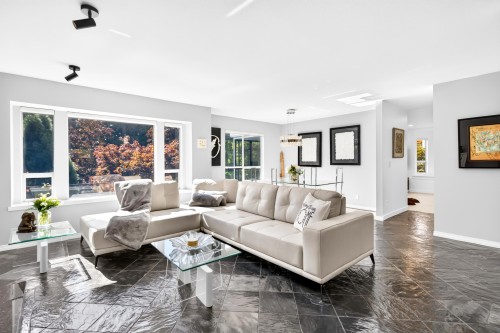 647 Thurston Close, Port Moody, BC 