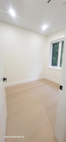 1-2741 Grant Street, Vancouver, BC 