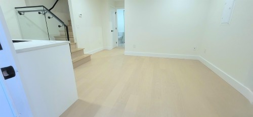 1-2741 Grant Street, Vancouver, BC 