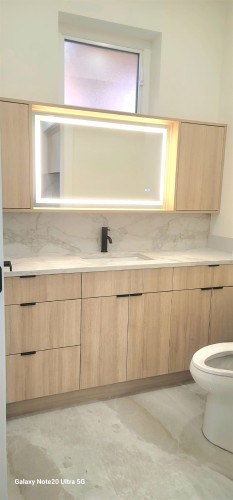 1-2741 Grant Street, Vancouver, BC 
