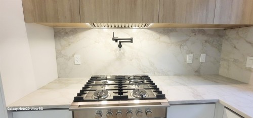 1-2741 Grant Street, Vancouver, BC 