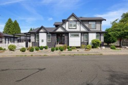 7888 Coquitlam Street Burnaby, BC V3N 0E5