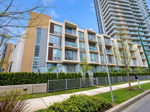 210-4808 Hazel Street, Burnaby, BC 