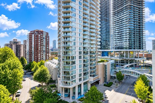 210-4808 Hazel Street, Burnaby, BC 