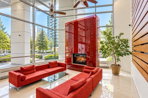 210-4808 Hazel Street, Burnaby, BC 