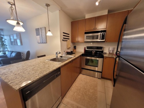 408-610 Victoria Street, New Westminster, BC 