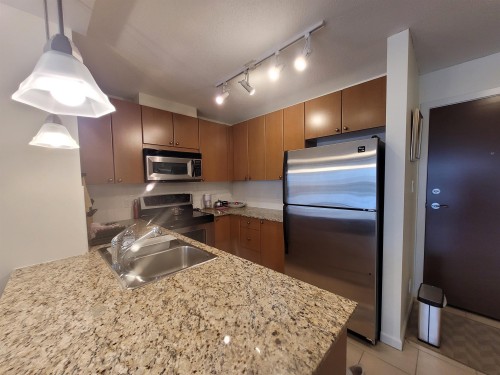 408-610 Victoria Street, New Westminster, BC 