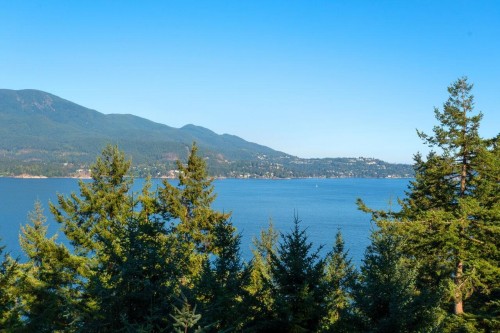 671 Taylor Road, Bowen Island, BC 