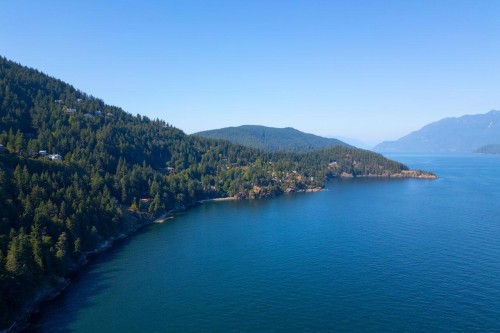 671 Taylor Road, Bowen Island, BC 
