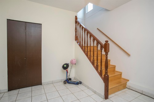 950 38Th Avenue E, Vancouver, BC 