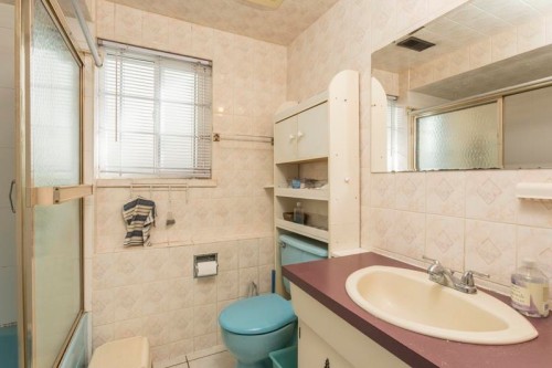 950 38Th Avenue E, Vancouver, BC 