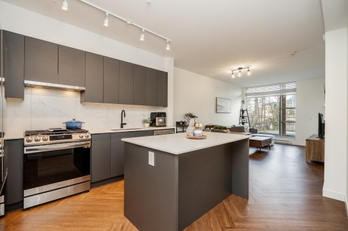 213-3229 St Johns Street, Port Moody, BC 