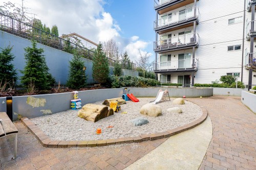 213-3229 St Johns Street, Port Moody, BC 