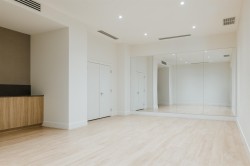 213-2380 Emery Court North Vancouver, BC V0V 0V0