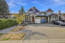 19420 117 Avenue Pitt Meadows, BC V3Y 1G4