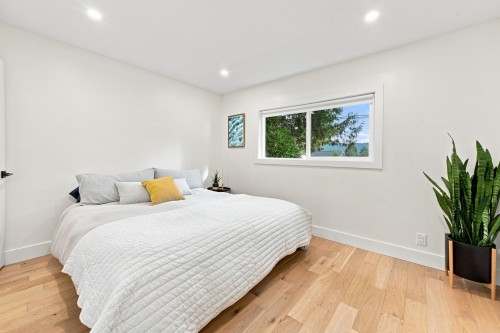 4646 Cove Cliff Road, North Vancouver, BC 