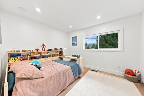 4646 Cove Cliff Road, North Vancouver, BC 