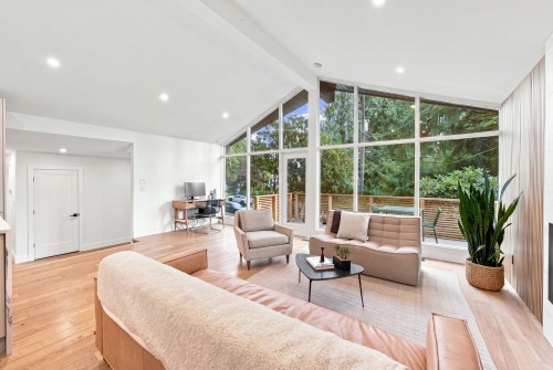4646 Cove Cliff Road, North Vancouver, BC 
