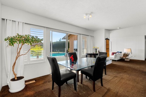 4211 Rockridge Crescent, West Vancouver, BC 