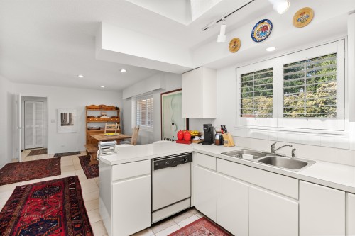 4211 Rockridge Crescent, West Vancouver, BC 