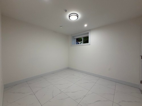 2-1052 E 50th Avenue , Vancouver, BC V5X 1B8 3