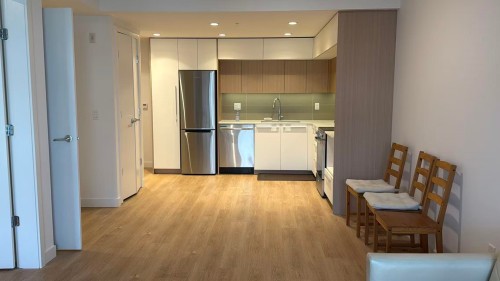 5F-9888 University Crescent , Burnaby, BC V5A 0G4 5
