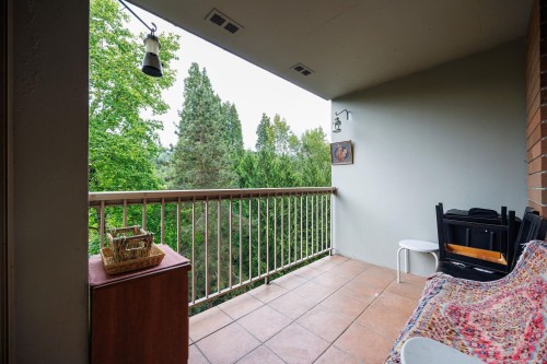1001-2012 Fullerton Avenue, North Vancouver, BC 