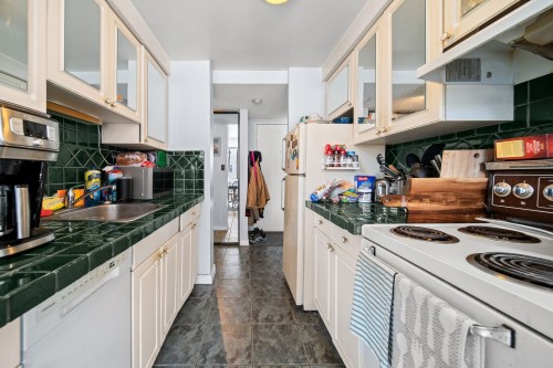 803-1270 Robson Street, Vancouver, BC 