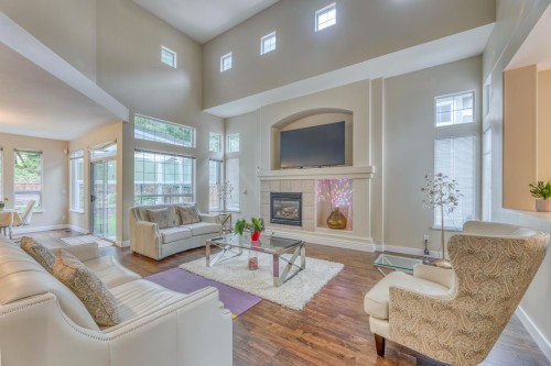 2015 Parkway Boulevard, Coquitlam, BC 