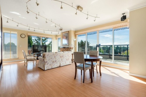 419-8480 Granville Avenue, Richmond, BC 