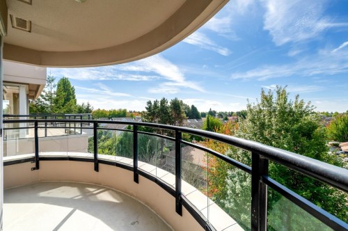 419-8480 Granville Avenue, Richmond, BC 