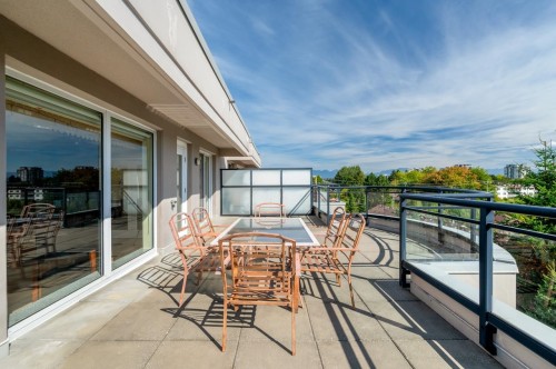 419-8480 Granville Avenue, Richmond, BC 