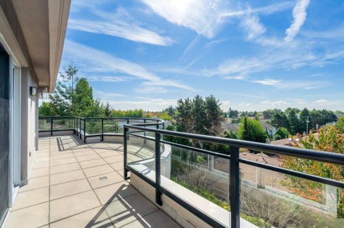 419-8480 Granville Avenue, Richmond, BC 
