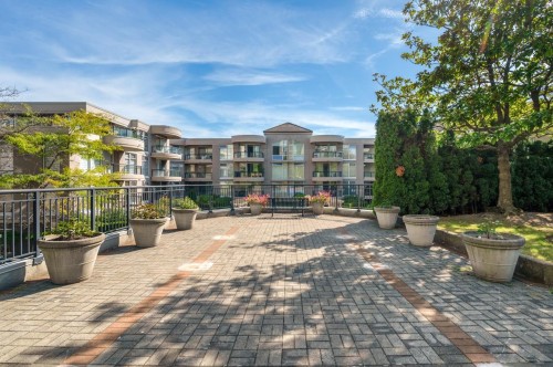 419-8480 Granville Avenue, Richmond, BC 