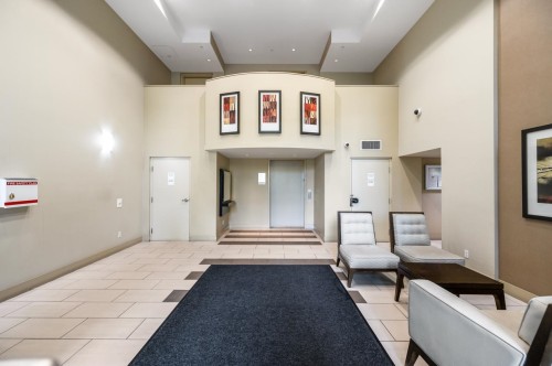 419-8480 Granville Avenue, Richmond, BC 