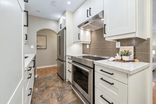 403-555 28Th Street W, North Vancouver, BC 