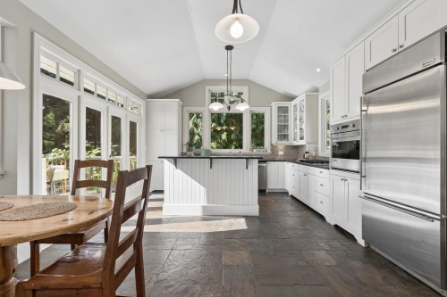 3815 Sunnycrest Drive, North Vancouver, BC 