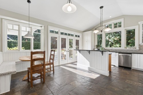 3815 Sunnycrest Drive, North Vancouver, BC 