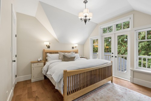 3815 Sunnycrest Drive, North Vancouver, BC 