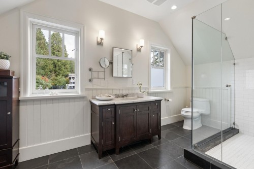 3815 Sunnycrest Drive, North Vancouver, BC 