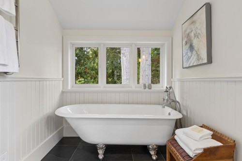 3815 Sunnycrest Drive, North Vancouver, BC 