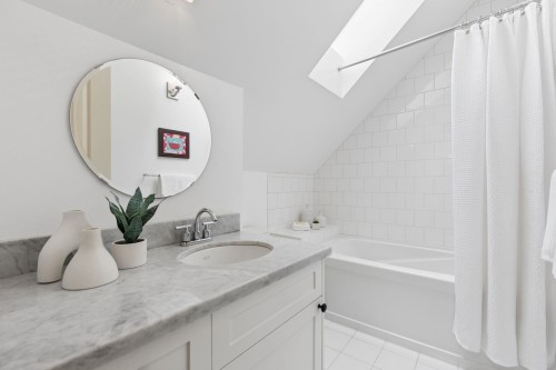 3815 Sunnycrest Drive, North Vancouver, BC 