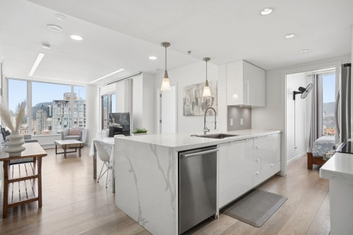 3505-688 Abbott Street, Vancouver, BC 