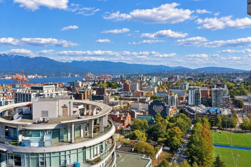 3505-688 Abbott Street, Vancouver, BC 