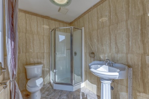 1820 Camelback Court, Coquitlam, BC 