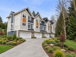 2-6091 Rosewood Place Sechelt, BC V7Z 0P9
