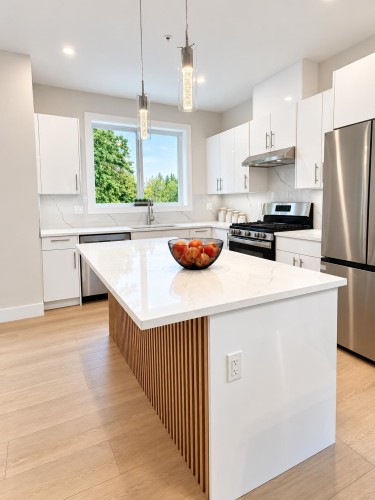 3-6093 Rosewood Place, Sechelt, BC 
