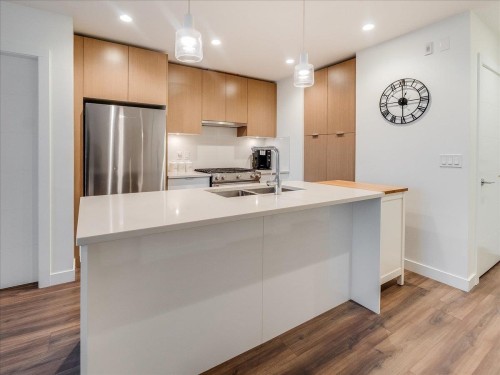 406-108 8Th Street E, North Vancouver, BC 